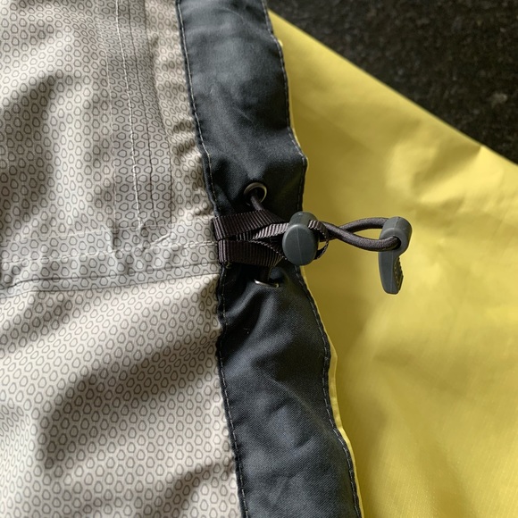 Patagonia Torrentshell Jacket - Picture 4 of 10